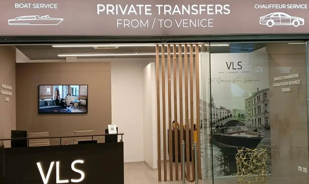 Private Transfer from/to Venice Marco Polo Airport - VIP Lounge